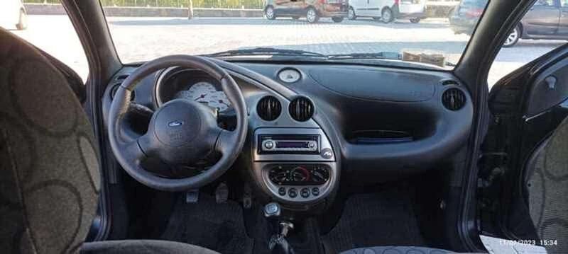 Usata Ford Ka 69 CV (50 kW) 2005 Blu/azzurro Utilitaria