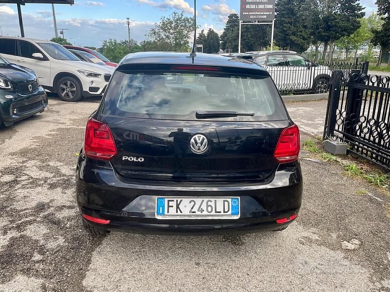 Usata VW Polo Comfortline 75 CV (55 kW) 2017 Nero Berlina