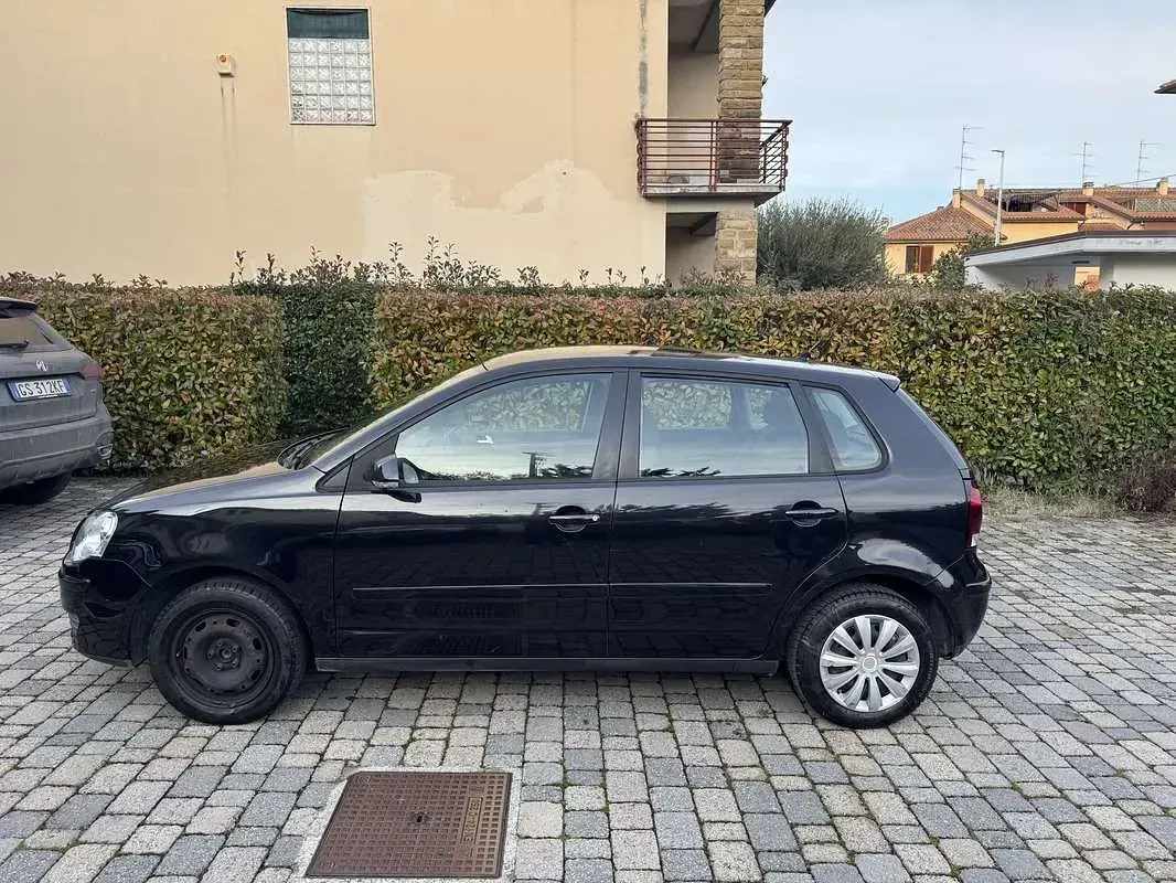 Usata VW Polo Comfortline 75 CV (55 kW) 2006 Nero Utilitaria