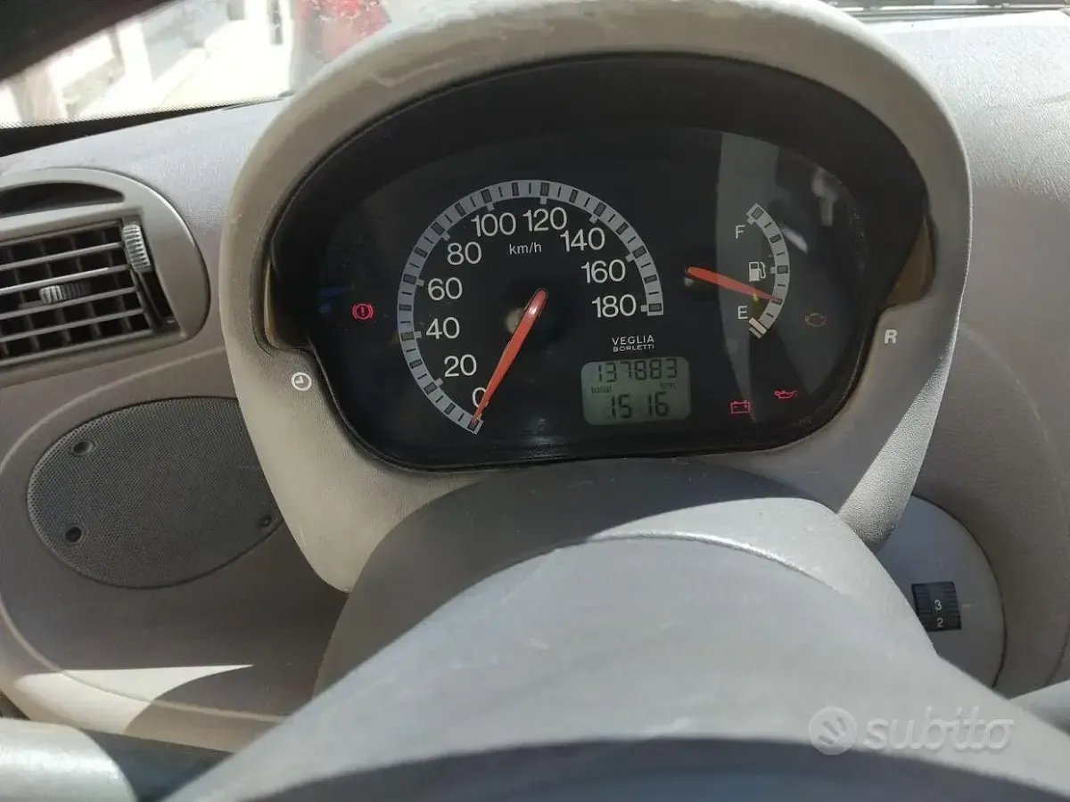Usata Fiat 600 54 CV (39 kW) 2007 Bianco Utilitaria