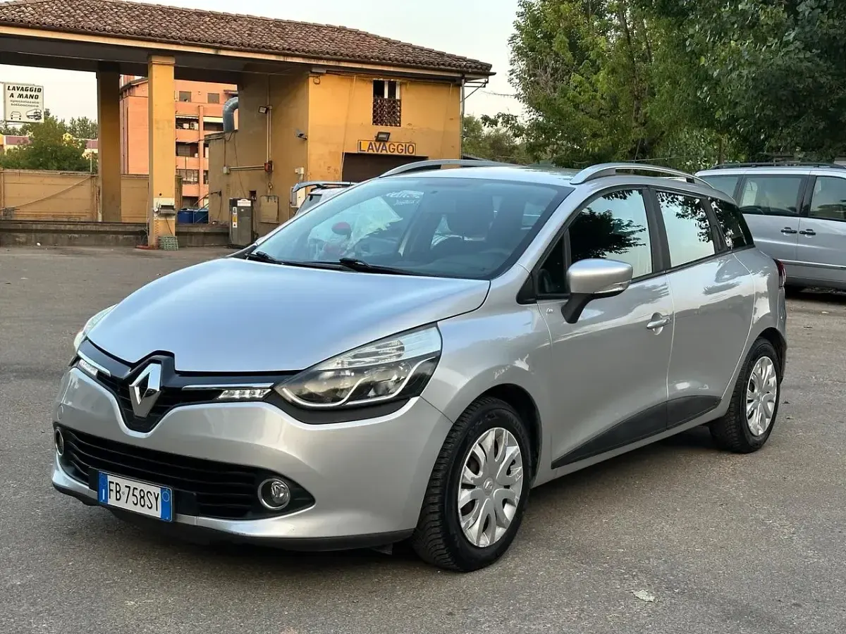 Usata Renault Clio 75 CV (55 kW) 2015 Argento Station wagon