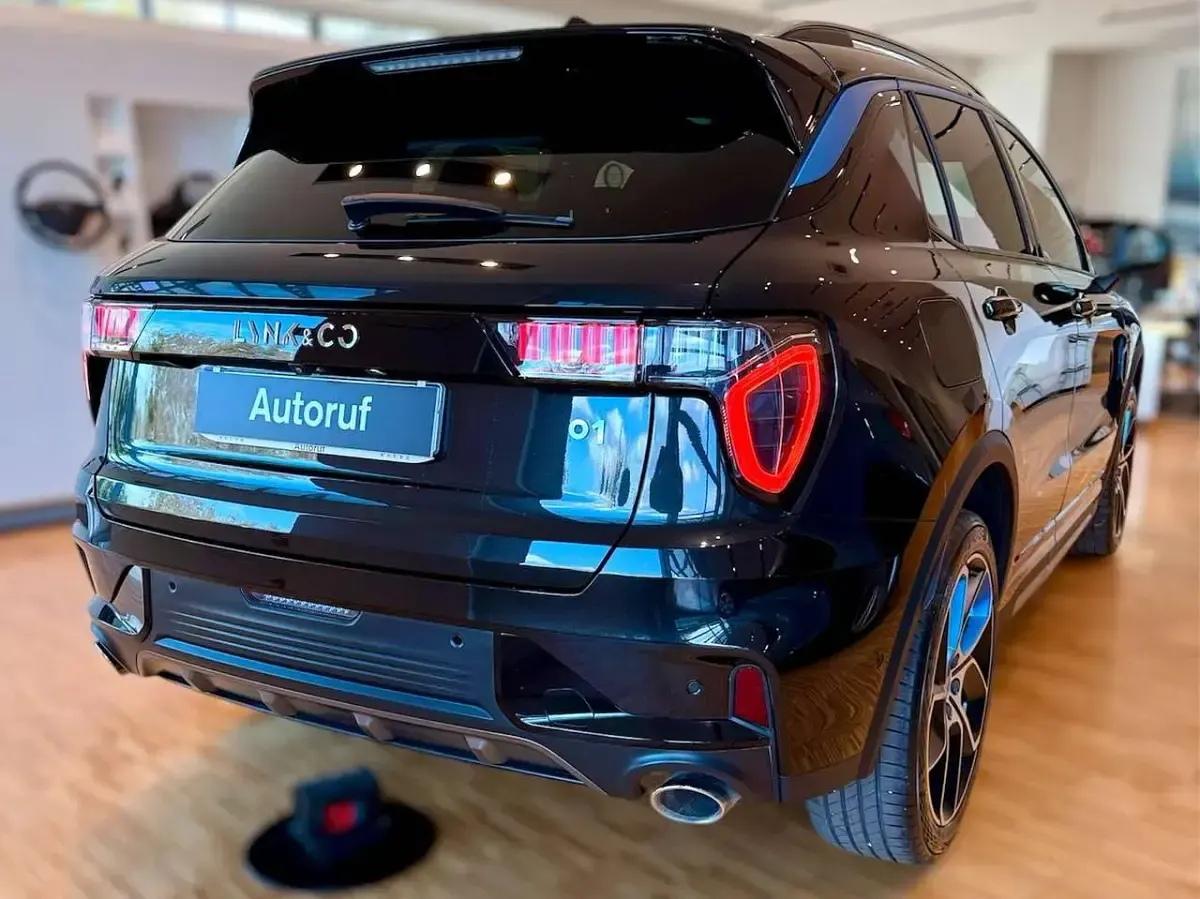 Usata Lynk & Co 01 179 CV (131 kW) 2023 Nero SUV