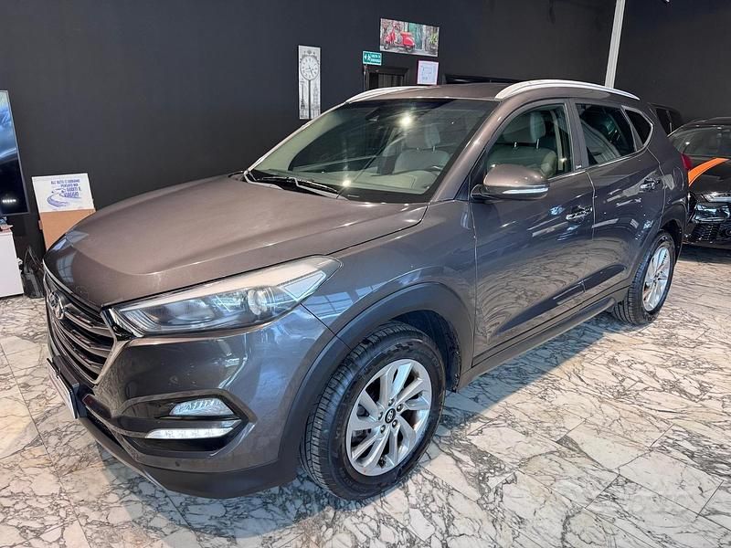 Usata Hyundai Tucson Xpossible 116 CV (85 kW) 2016 Grigio SUV