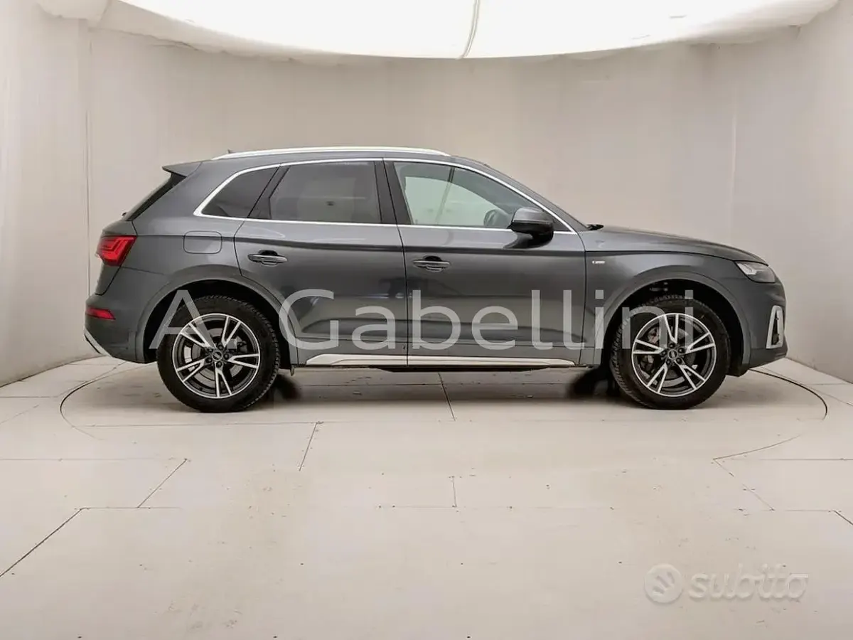 Usata Audi Q5 S-Line 204 CV (150 kW) 2024 Grigio SUV