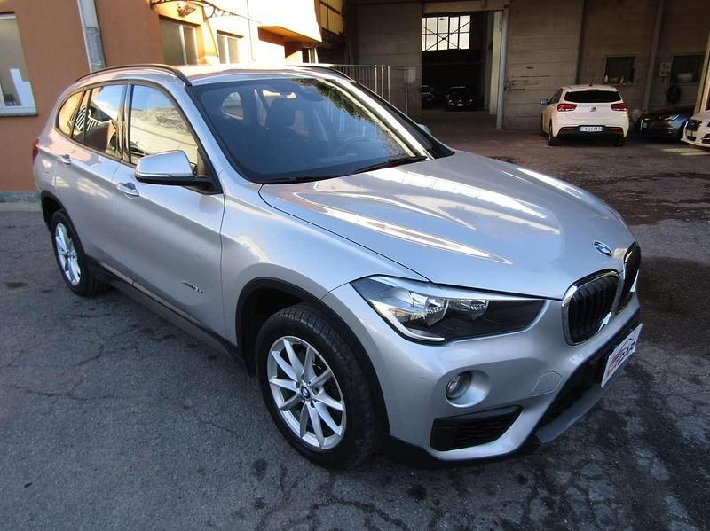 Usata BMW X1 Efficient Dynamics 150 CV (110 kW) 2018 Argento metallizzato SUV