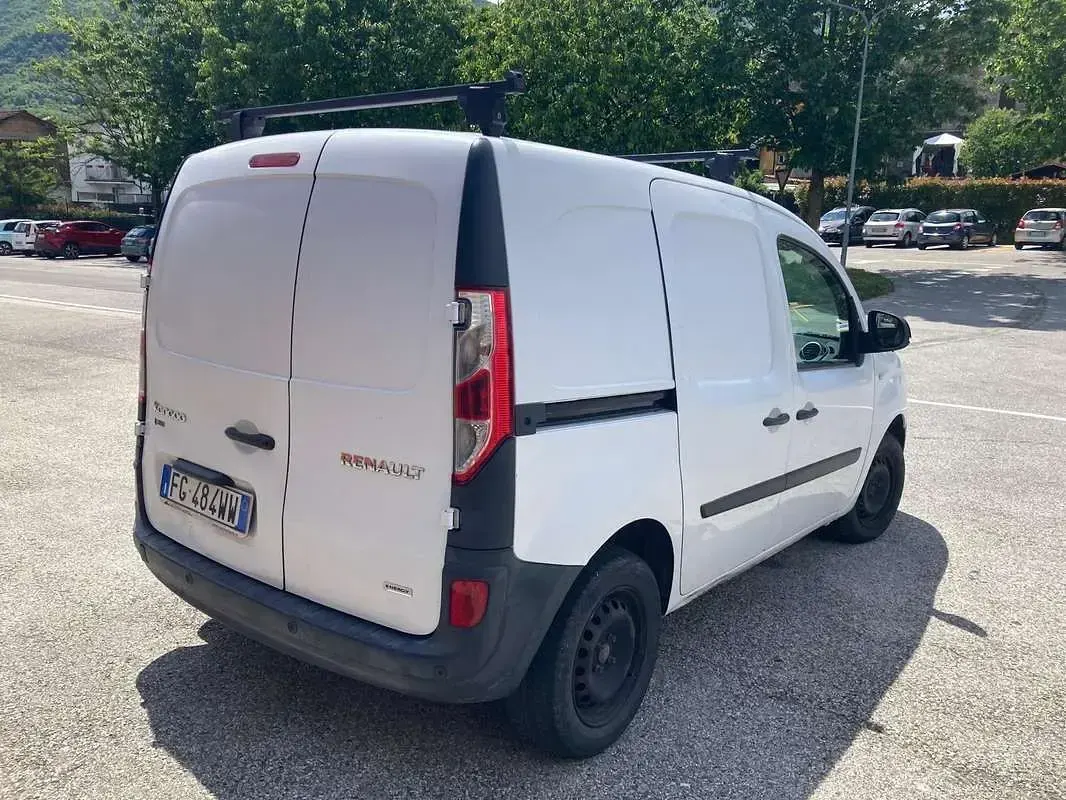 Usata Renault Kangoo 75 CV (55 kW) 2017 Monovolume