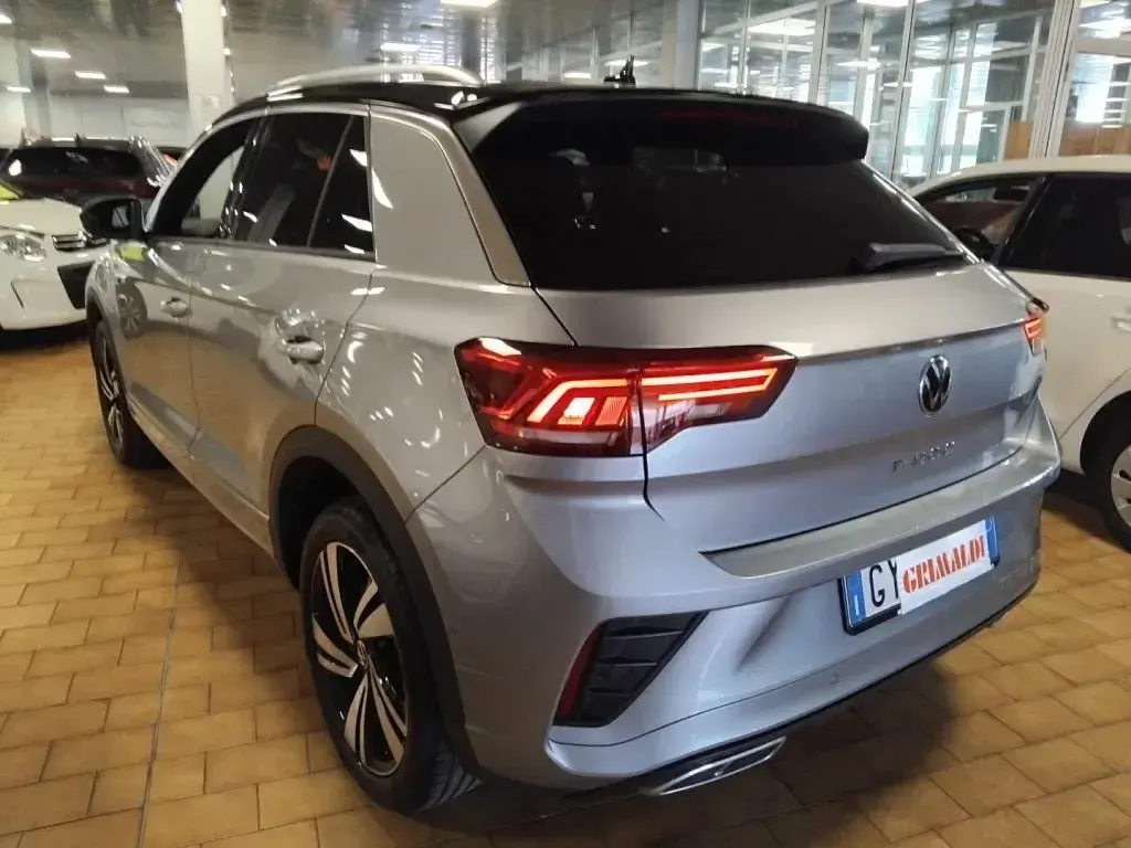 Usata VW T-Roc R-line 150 CV (110 kW) 2025 Pyrit silver/neo / metallizzato SUV