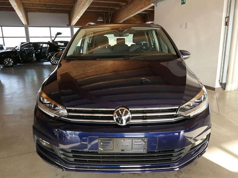 Usata VW Touran Business 150 CV (110 kW) 2023 Blu/azzurro Monovolume