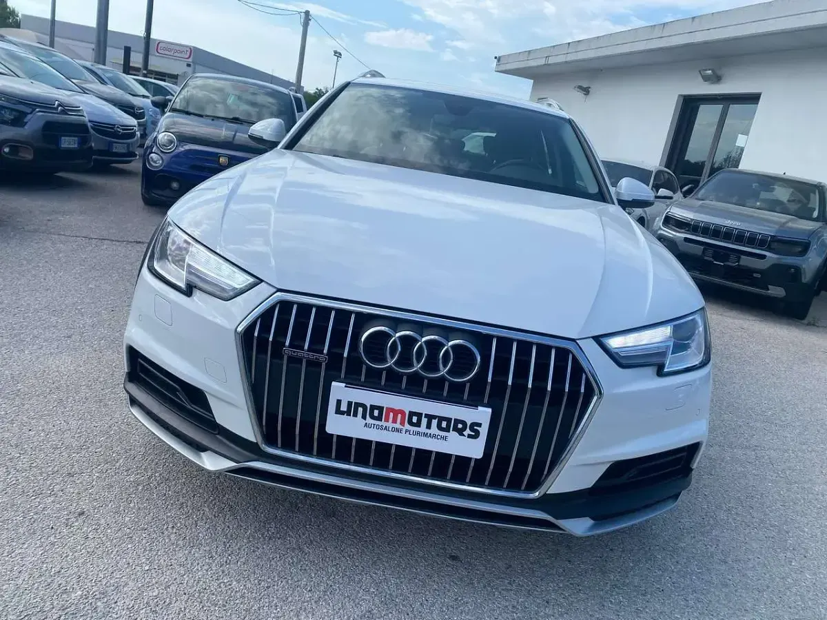 Usata Audi A4 Allroad Business 150 CV (110 kW) 2017 Bianco Station wagon