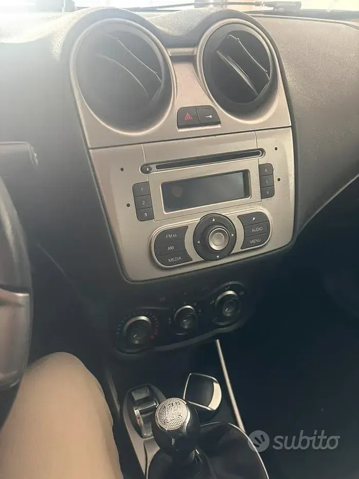 Usata Alfa Romeo MiTo Progression 95 CV (69 kW) 2013 Nero Utilitaria