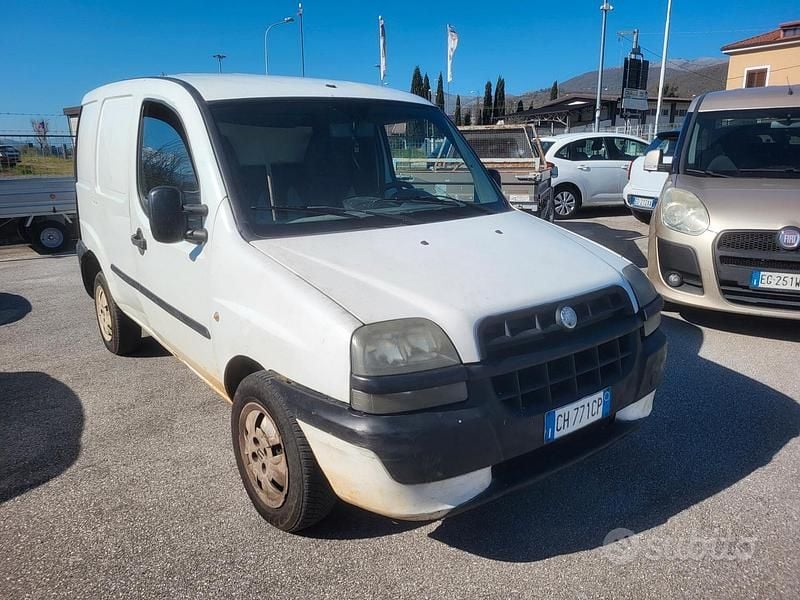 Usata Fiat Doblò 62 CV (45 kW) 2003 Bianco Monovolume