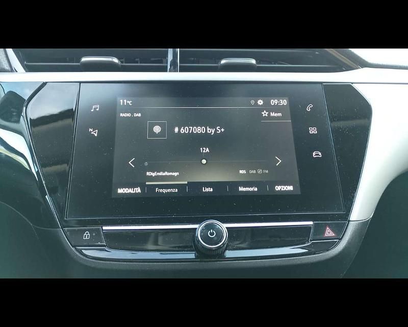 Usata Opel Corsa Edition 75 CV (55 kW) 2023 Argento Utilitaria