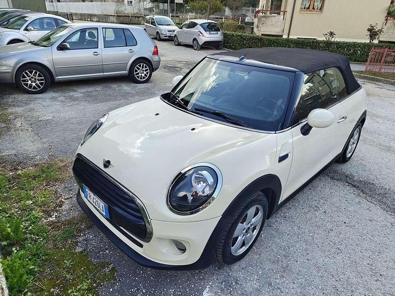 Usata Mini Cooper D Cabriolet 116 CV (85 kW) 2018 Bianco Cabrio