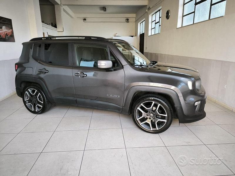 Grigio Usata 2019 Jeep Renegade Limited SUV | 17.200 € (Buon prezzo) - Immagine 1/4