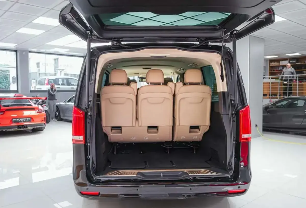 Usata Mercedes V250 163 CV (119 kW) 2024 Other Monovolume