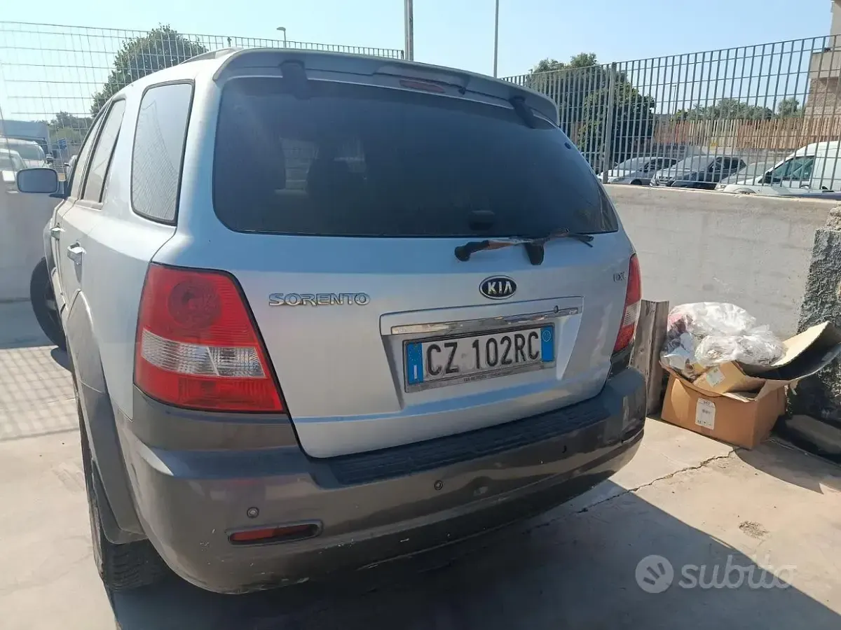 Usata Kia Sorento 140 CV (102 kW) 2006 Bluazzurro SUV