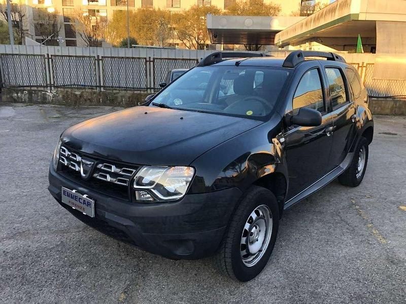 Usata Dacia Duster Ambiance 90 CV (66 kW) 2014 Nero SUV