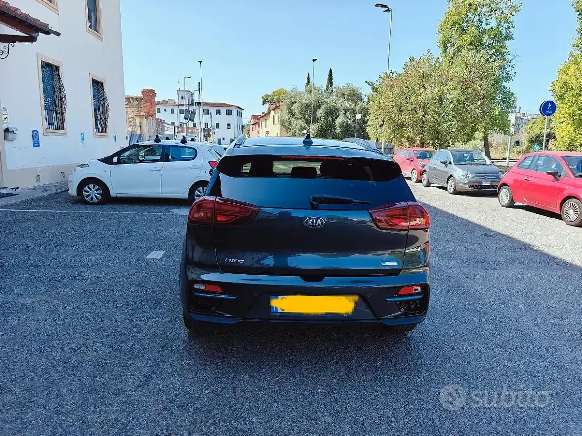Usata Kia e-Niro 28 kW (39 CV) 2021 SUV