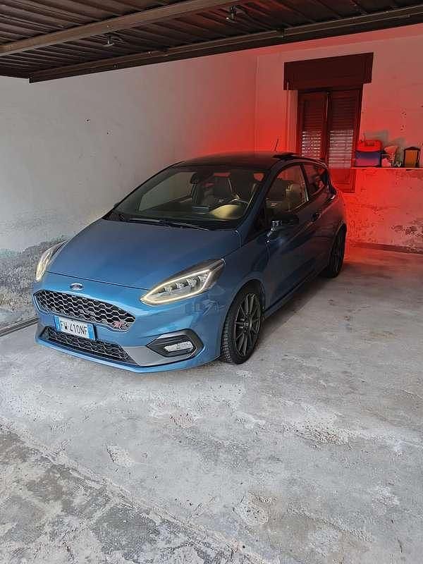 Usata Ford Fiesta ST 205 CV (150 kW) 2019 Blu/azzurro Utilitaria