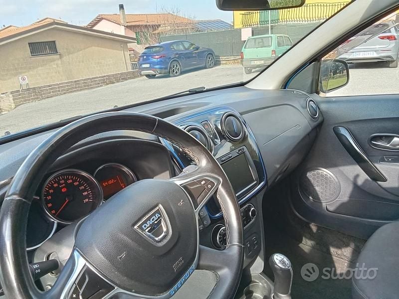 Usata Dacia Sandero 100 CV (73 kW) 2020 Blu Berlina