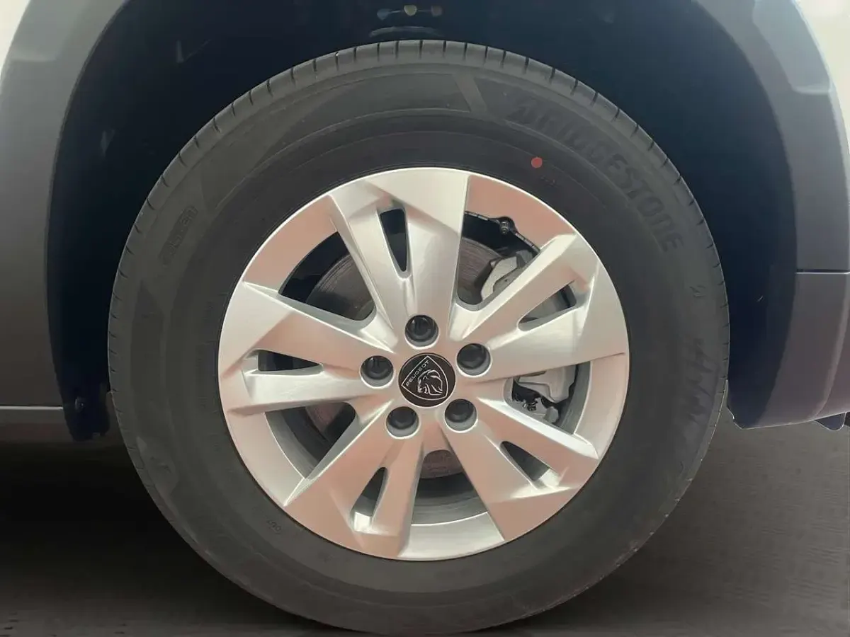 Nuova Peugeot Rifter Allure 131 CV (96 kW) 2026 Bianco Monovolume