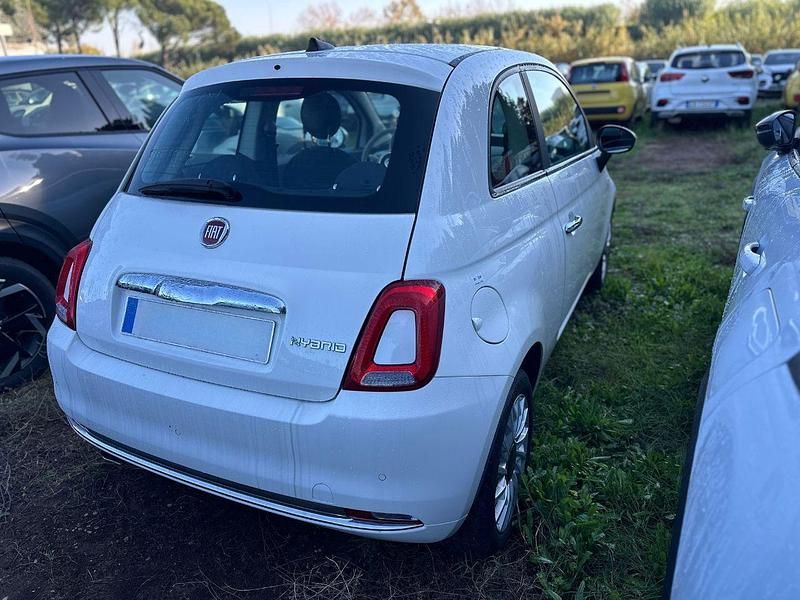 Usado Fiat 500 Dolcevita 70 HP (51 kW) 2024 Branco Sedan