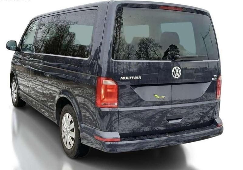 Usata VW Multivan Trendline 102 CV (75 kW) 2016 Monovolume