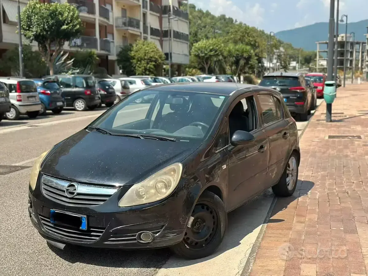Usata Opel Corsa Cosmo 80 CV (58 kW) 2007 Utilitaria