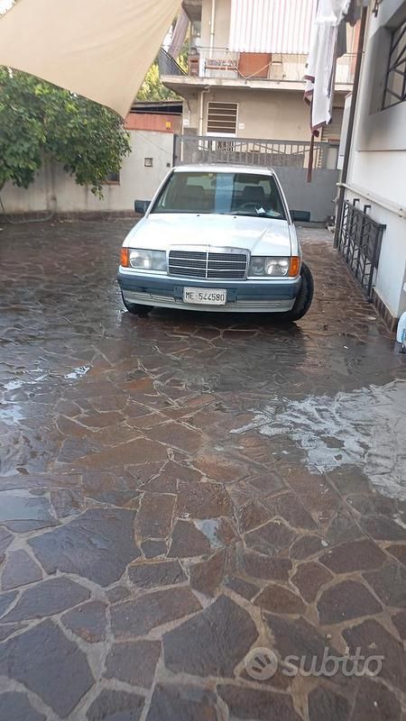 Usata Mercedes 190 122 CV (89 kW) 1991 Bianco Berlina