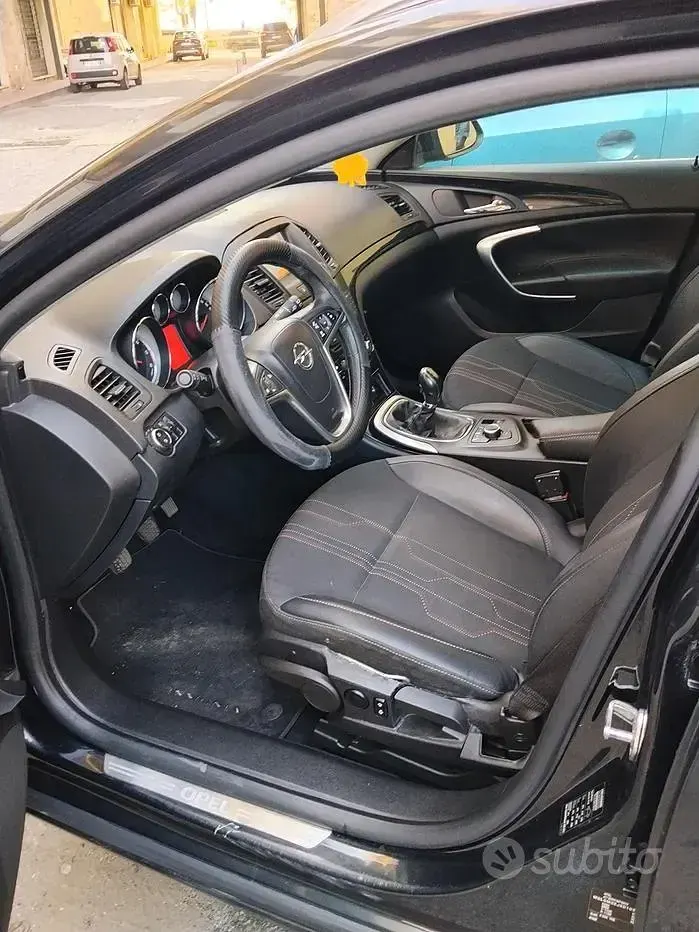 Usata Opel Insignia Eco 2012 Nero Berlina