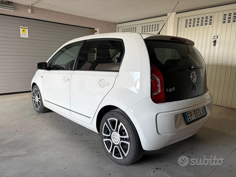 Usata VW up! 75 CV (55 kW) 2013 Utilitaria