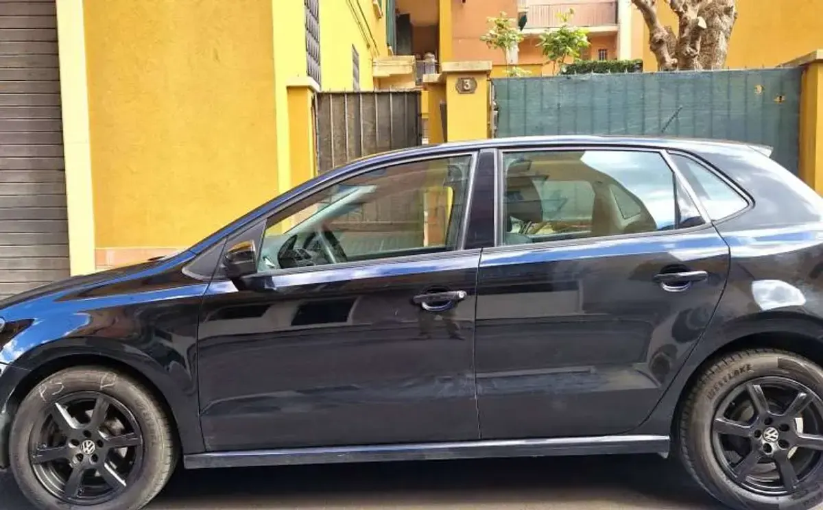 Usata VW Polo Comfortline 90 CV (66 kW) 2012 Nero Utilitaria