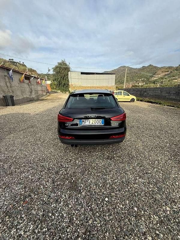 Usata Audi Q3 140 CV (102 kW) 2015 Nero SUV