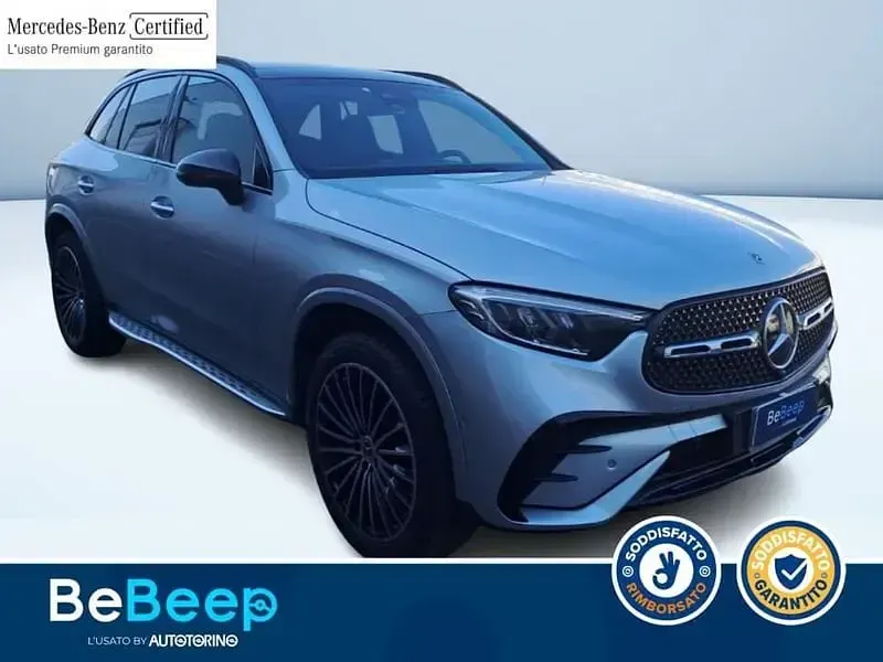 Usata Mercedes GLC300e Advanced 333 CV (244 kW) 2024 Argento metallizzato SUV