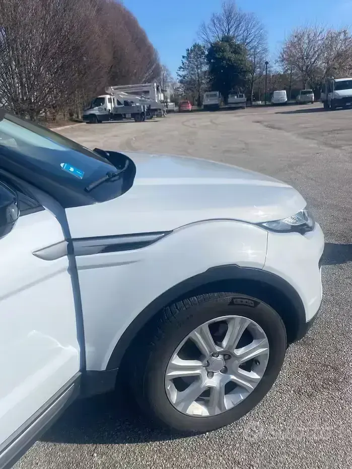 Second-hand Land Rover Range Rover evoque 150 CP (110 kW) 2017 Alb SUV