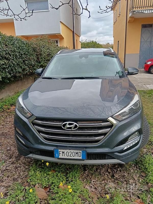 Usata Hyundai Tucson 116 CV (85 kW) 2018 Grigio SUV