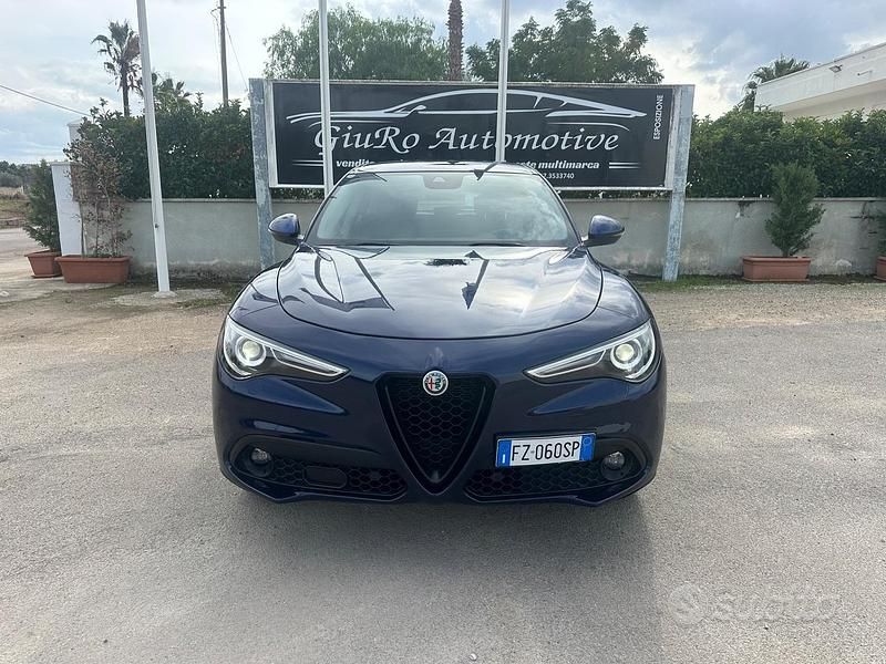 Blu Usata 2019 Alfa Romeo Stelvio Business SUV | 17.990 € (Super prezzo) - Immagine 1/4