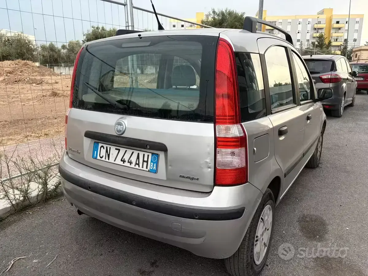 Usata Fiat Panda Emotion 69 CV (50 kW) 2004 Utilitaria