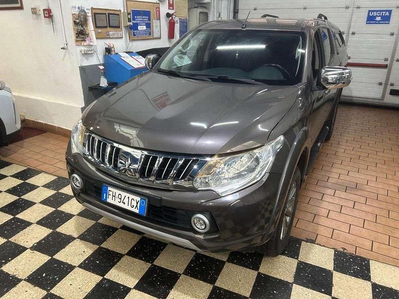 Usata Mitsubishi L200 Intense 181 CV (133 kW) 2016 Browne Pick-up