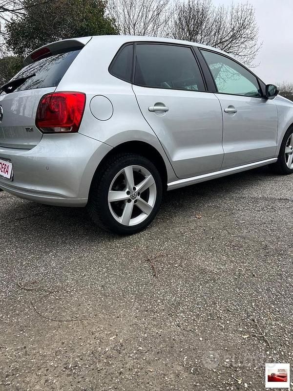 Usata VW Polo R-line 91 CV (66 kW) 2013 Bianco Utilitaria