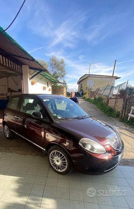 Usata Lancia Ypsilon 2011 Utilitaria