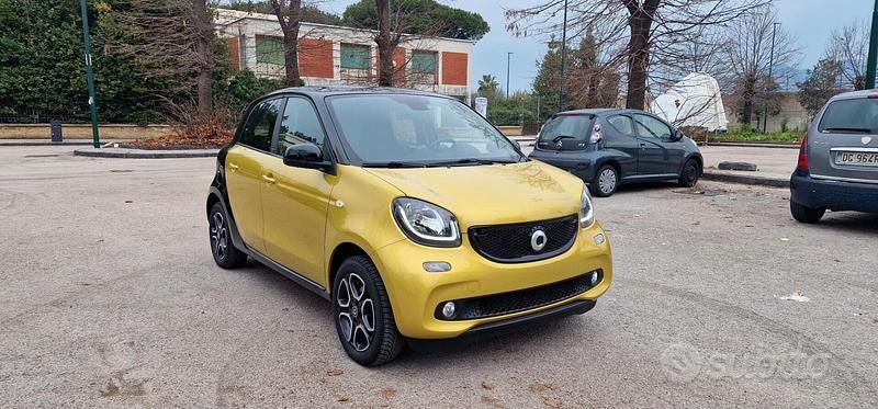 Usata Smart ForFour Prime 70 CV (51 kW) 2019 Giallo Utilitaria