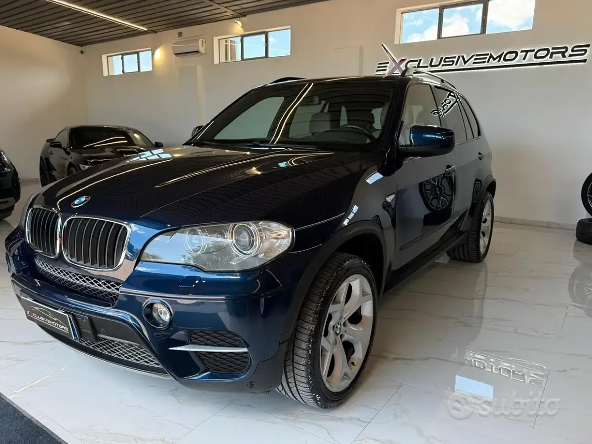 Usata BMW X5 Comfort Edition 245 CV (180 kW) 2012 Blu/azzurro SUV