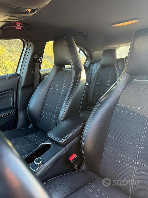 Usata Mercedes A160 90 CV (66 kW) 2014 Berlina