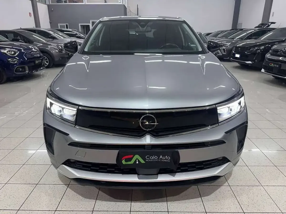 Usata Opel Grandland X Elegance 131 CV (96 kW) 2023 Argento SUV