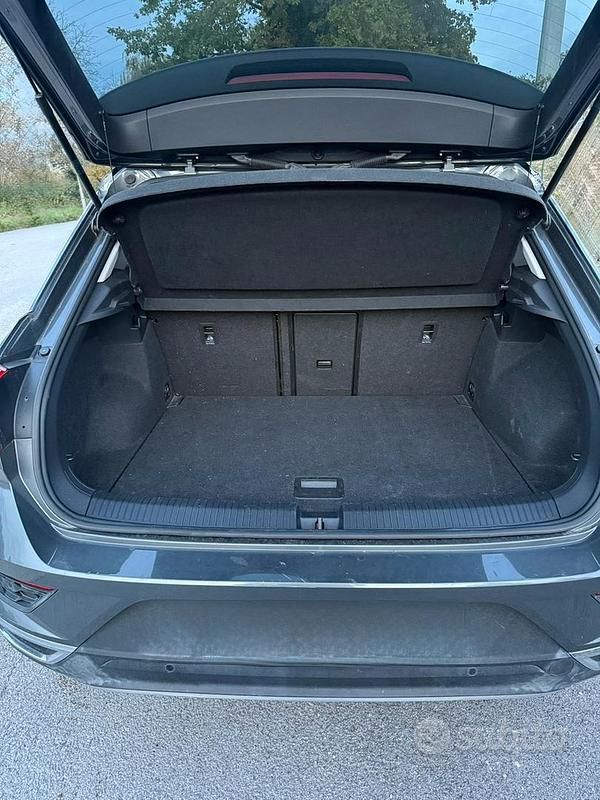 Usata VW T-Roc Advance 150 CV (110 kW) 2018 Grigio SUV