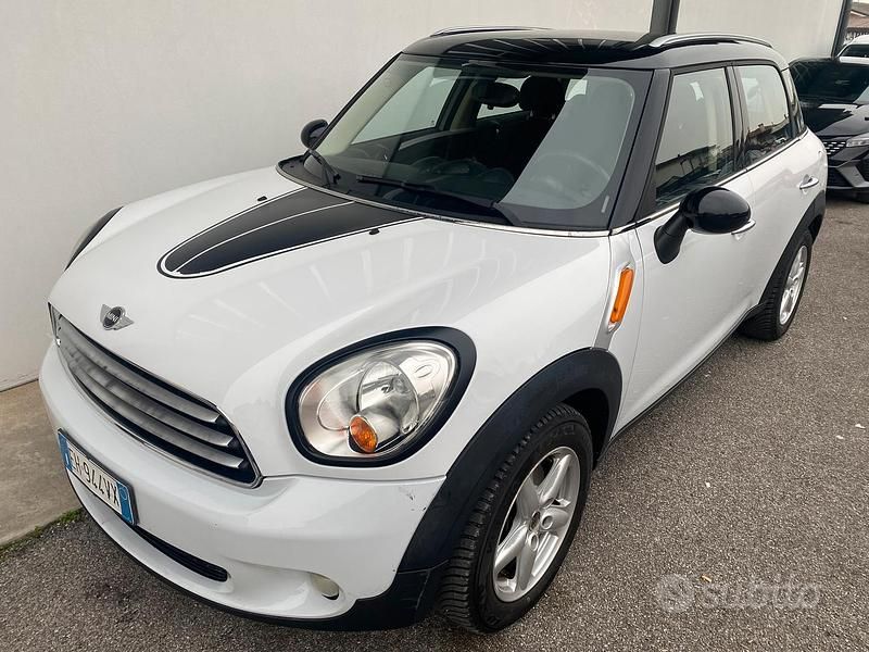 Usata Mini Cooper D 2011 Bianco Utilitaria