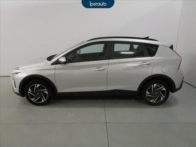 Usata Hyundai Bayon 101 CV (74 kW) 2022 Argento SUV