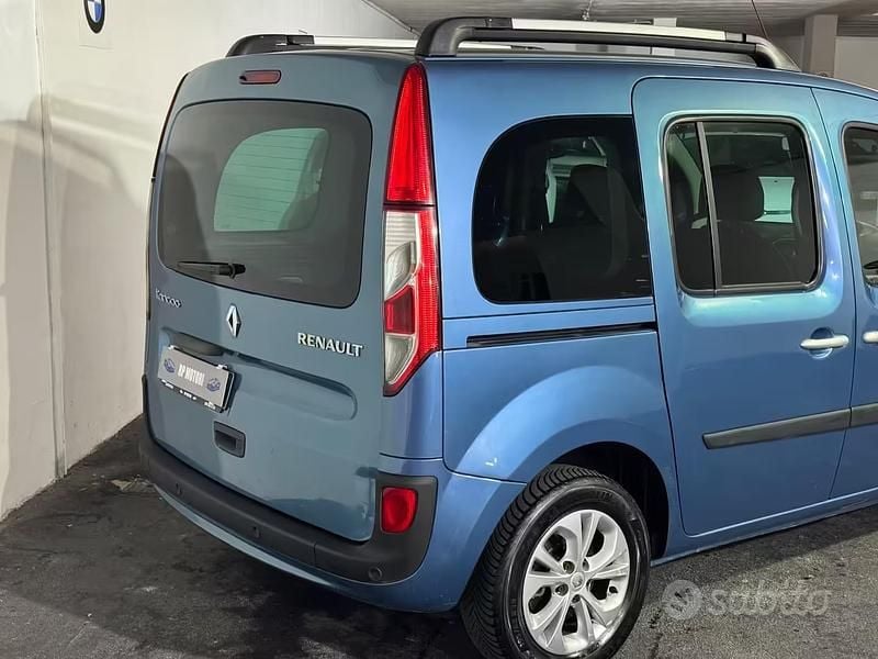 Usata Renault Kangoo Life 115 CV (84 kW) 2016 Blu Monovolume