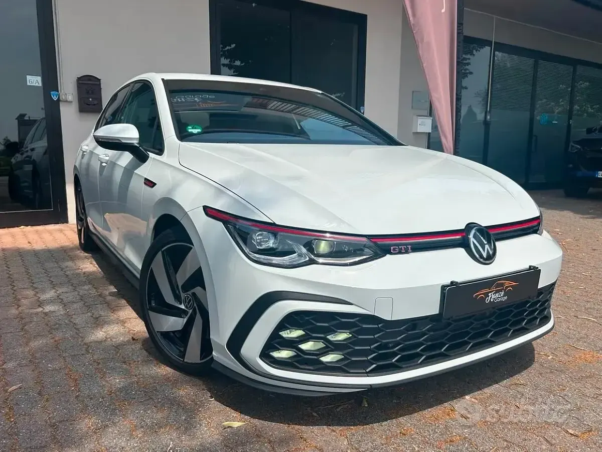 Usata VW Golf VIII GTI 245 CV (180 kW) 2020 Bianco Berlina